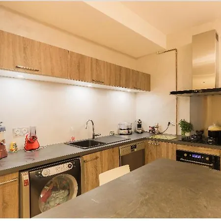 La Lanterne Apartment *
